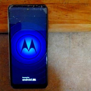 FREE SERVICE FOR LIFE MOTOROLA IPHONE, BRAND NEW.